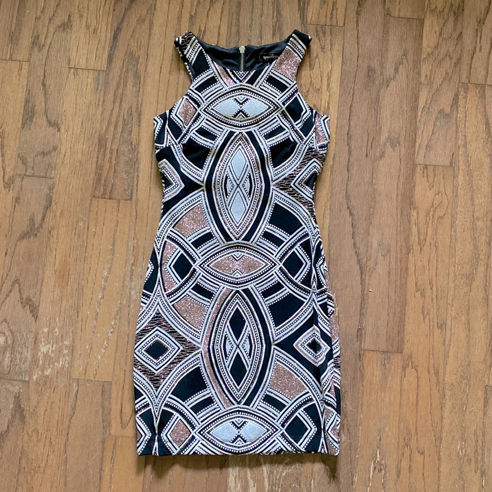 Speechless Sz 1 geometric Dress rose gold